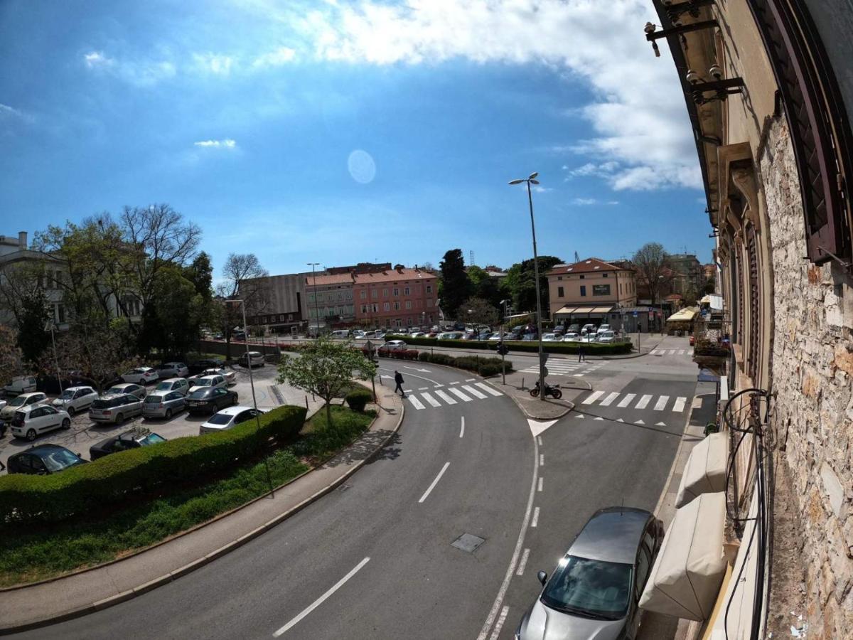Lukadorajana Pula City Center ภายนอก รูปภาพ